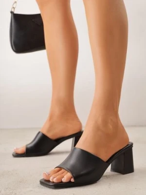 Czarne Eleganckie Klapki na Słupku z Otwartym Noskiem Kwadratowym Hippeis l.day