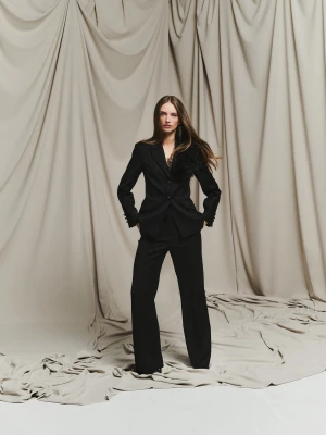 Czarne eleganckie spodnie z szeroką nogawką TARANKO