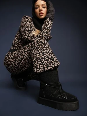 Czarne Futrzane Śniegowce na Platformie z Ozdobnym Wiązaniem Ebele