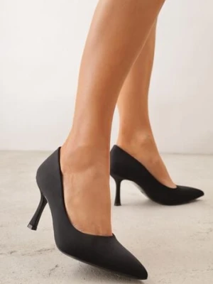 Czarne Gładkie Szpilki z Tkaniny w Klasycznym Stylu Jynienne pallika paris