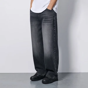 Czarne jeansy baggy fit na gumce z troczkami House