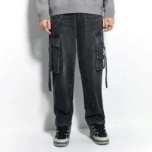 Czarne jeansy baggy fit z kieszeniami cargo House