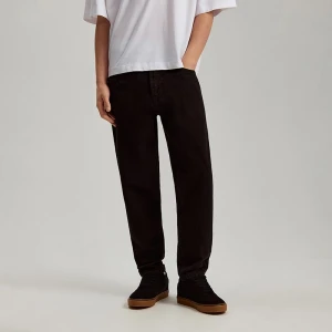 Czarne jeansy loose fit 90s House