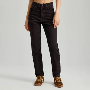 Czarne jeansy mom fit z wysokim stanem House