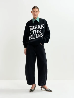 CZARNE JEANSY O KROJU BARREL ESSENTIEL ANTWERP