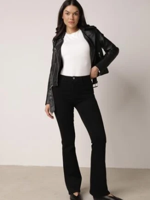 Czarne Jeansy o Kroju Dzwonów z Regularnym Stanem Fesarise daysie
