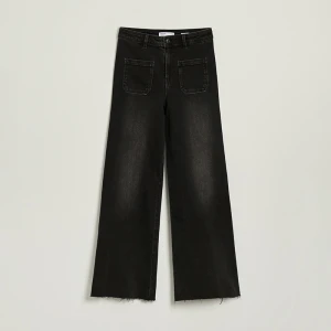 Czarne jeansy wide leg z wysokim stanem i kieszeniami House