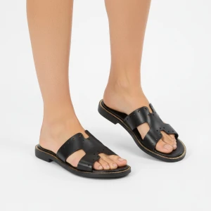 Zdjęcie produktu Czarne Klapki Armodo Modne Buty Damskie