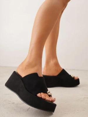 Czarne Klapki Japonki z Ozdobnym Paskiem na Palec na Koturnie Dorialena givana