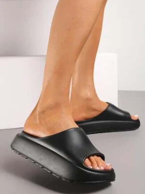 Czarne Klapki na Grubej Podeszwie Fleksera