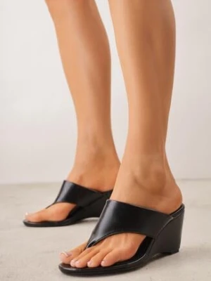 Czarne Klapki na Koturnie w Stylu Japonek Lynnless marquiiz