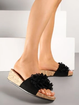 Czarne Klapki na Koturnie Ozdobione Aplikacją 3D Fevandrae seastar