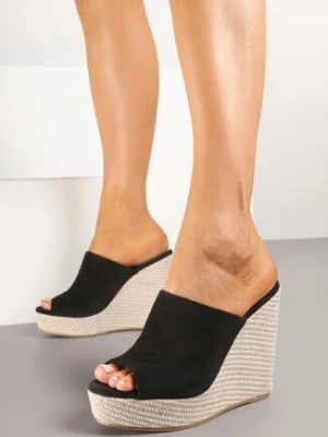 Czarne Klapki na Koturnie Ozdobionym Plecionką Olinera ciaodeo