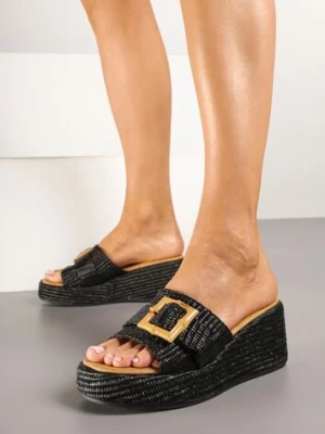 Czarne Klapki na Koturnie z Plecionką i Klamrą Delionora