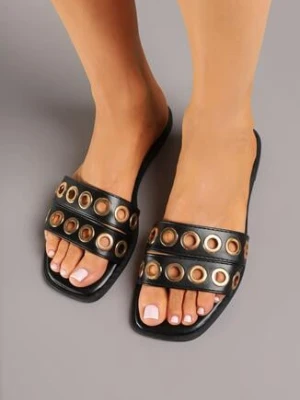 Czarne Klapki na Płaskiej Podeszwie z Kwadratowym Noskiem Zdobione Nitami Rosanila seastar