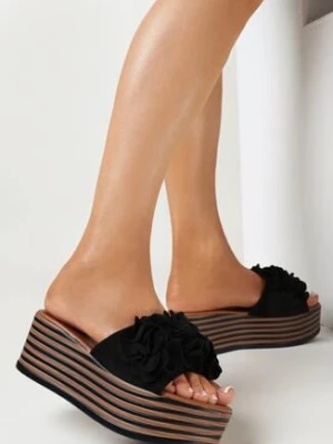 Czarne Klapki na Platformie z Ozdobnymi Kwiatami na Pasku Idana