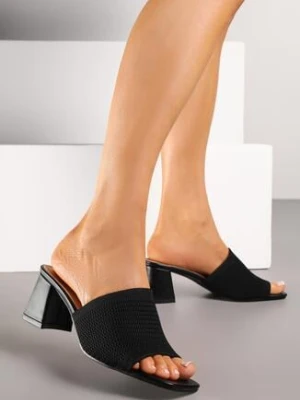 Czarne Klapki na Słupku z Szydełkową Cholewką Idalana ciaodeo