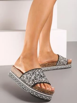 Czarne Klapki na Szerokiej Podeszwie z Metaliczną Nicią Kristinas