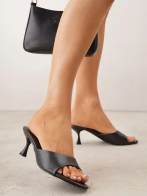 Czarne Klapki Peep Toe na Niskiej Szpilce Carinatia mulanka