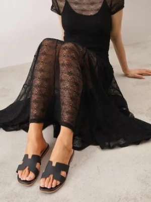 Czarne Klapki VICES Casual z Kwadratowym Noskiem i Wycięciami Zepaela