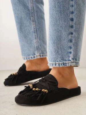 Czarne Klapki VICES Mule Ozdobione Frędzlami Koralikami i Kokardą Eathelena