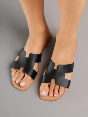 Czarne Klapki Vices ze Skóry Naturalnej Ozdobione Wycięciami Arqelia