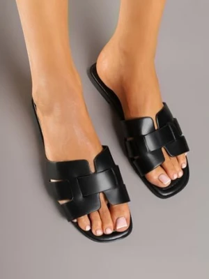 Czarne Klapki z Geometryczną Cholewką Pollevela mulanka