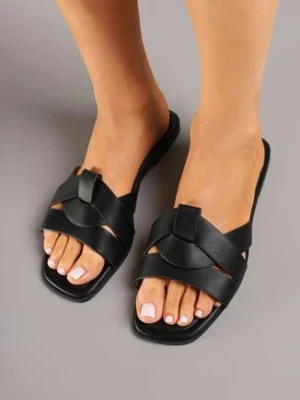 Czarne Klapki z Geometrycznymi Paskami Orrile lady glory