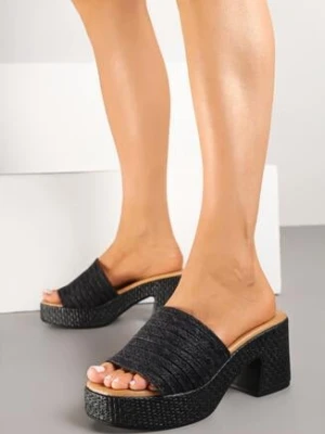 Czarne Klapki z Plecionki na Geometrycznym Słupku Rosadora ciaodeo