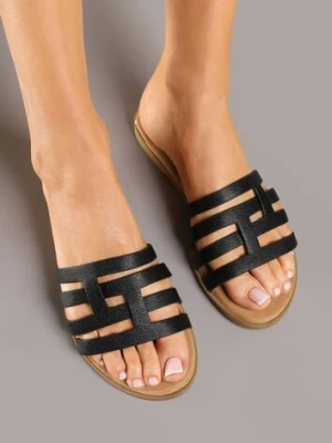 Czarne Klapki z Przeplatanymi Paskami Selvisa fashion