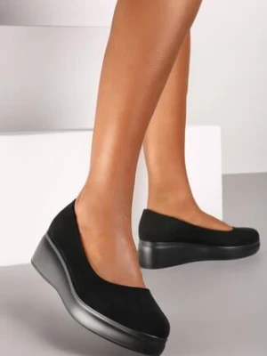 Czarne Klasyczne Czółenka na Koturnie Nevithana