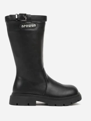 Czarne Kozaki Oficerki z Paskiem z Klamerką i Aplikacją z Napisem Fenissea apawwa