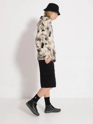 Czarne krótkie spodenki z przestrzennymi kieszeniami Reporter