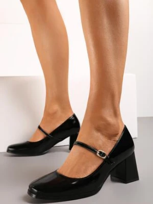 Czarne Lakierowane Czółenka ze Słupkiem i Cienkim Paseczkiem Meepania