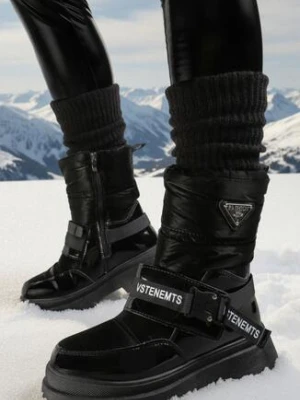 Zdjęcie produktu Czarne Lakierowane Śniegowce z Ozdobnymi Taśmami Eraclio