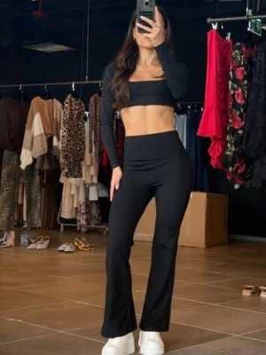 Czarne Legginsy High Waist o Fasonie Flare Nallirea ab. ambitonfly