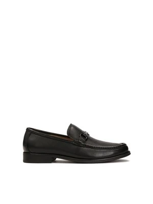 Czarne loafersy z metalową ozdobą Kazar