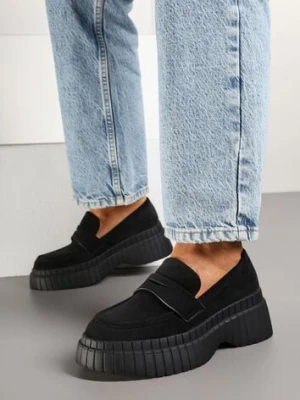 Czarne Mokasyny na Platformie z Tłoczeniem Ozdobione Paskiem Fonirea