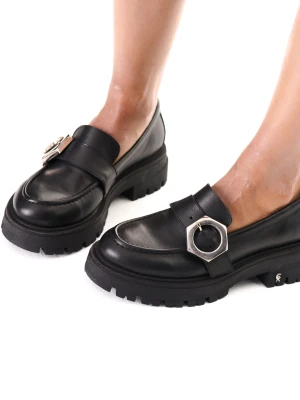 Czarne mokasyny skórzane CARINII B10202-E50-000-000-000