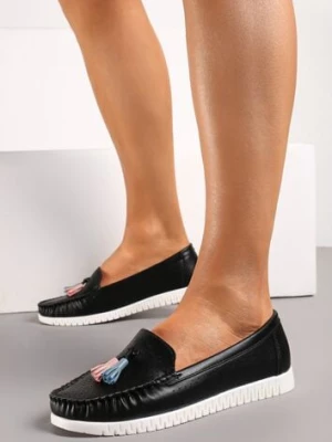 Czarne Mokasyny ze Skórzaną Wkładką z Perforacją i Frędzlami Imkerdia