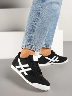 Czarne Płaskie Sneakersy Ozdobione Paskami Almi
