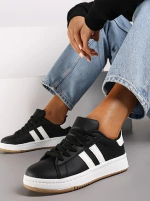 Czarne Płaskie Sneakersy z Kontrastowymi Paskami Navisana