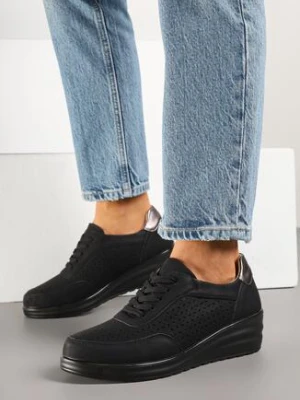 Czarne Sneakersy W Stylu Półbutów na Koturnie z Ażurową Cholewką Varzedi