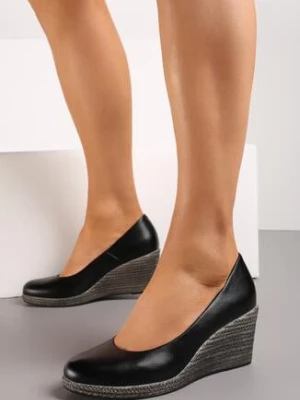 Czarne Czółenka Vices ze Skórzaną Wkładką i Plecionką na Koturnie Yearna