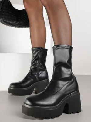 Czarne Przylegające Botki Vices w Stylu Grunge na Słupku z Ociepleniem Falarina