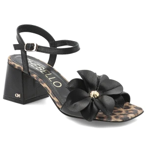 Sandały damskie Chebello, skórzane na klocku eleganckie z ozdobnym kwiatem, czarne panterka, 4699-002