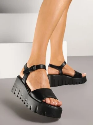 Czarne Sandały na Koturnie Zapinane na Sprzączkę Nanellis seastar