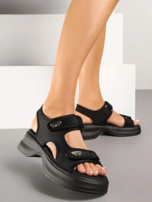 Czarne Sandały na Platformie w Sportowym Stylu Ciarivianne ciaodeo