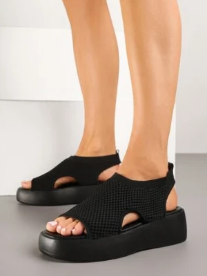 Czarne Sandały na Platformie z Elastyczną Cholewką Nilitea givana