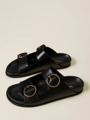 Czarne sandały z klamrą Twinset